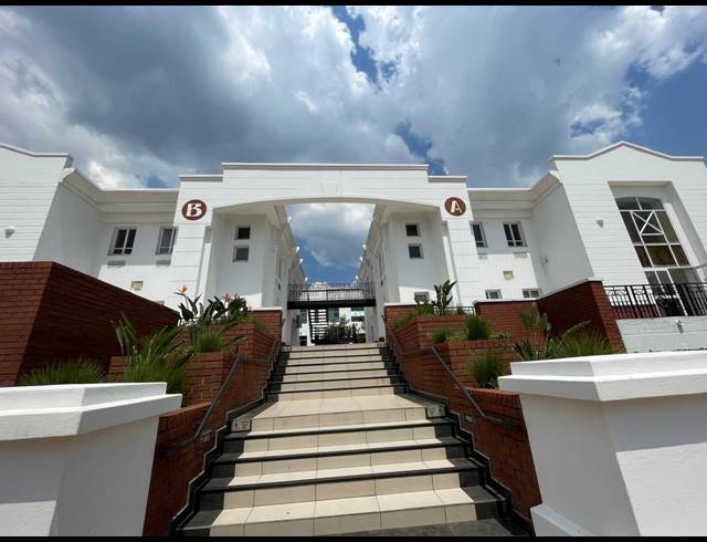 377M² OFFICE TO LET IN BRYANSTON
